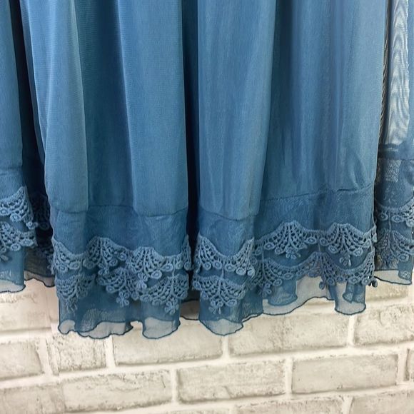 Altar’d State Sheer Sleeveless Flowing Dress Lace Detailing Blue Size Large - Picture 5 of 12
